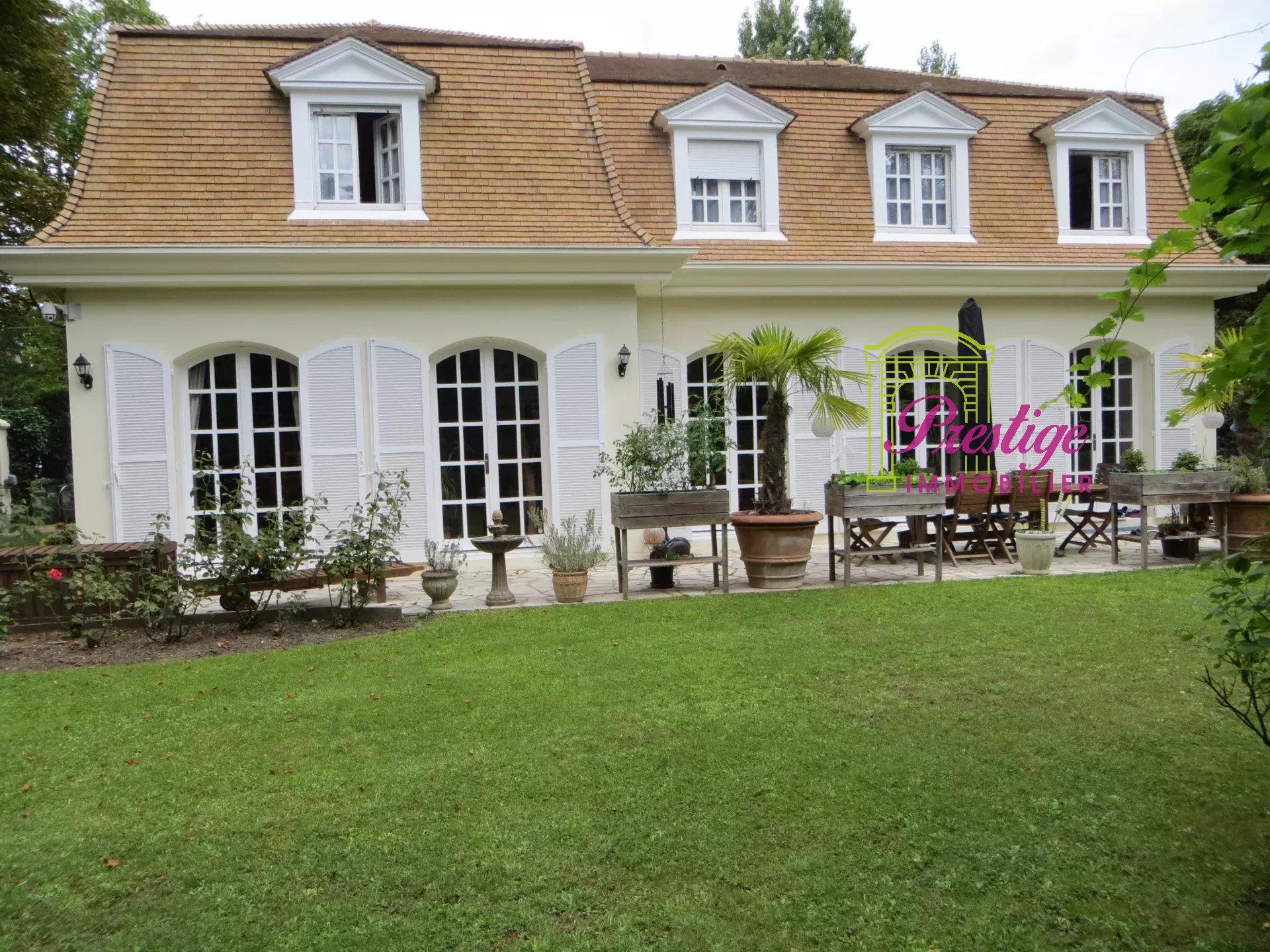 Agence immobilière de 