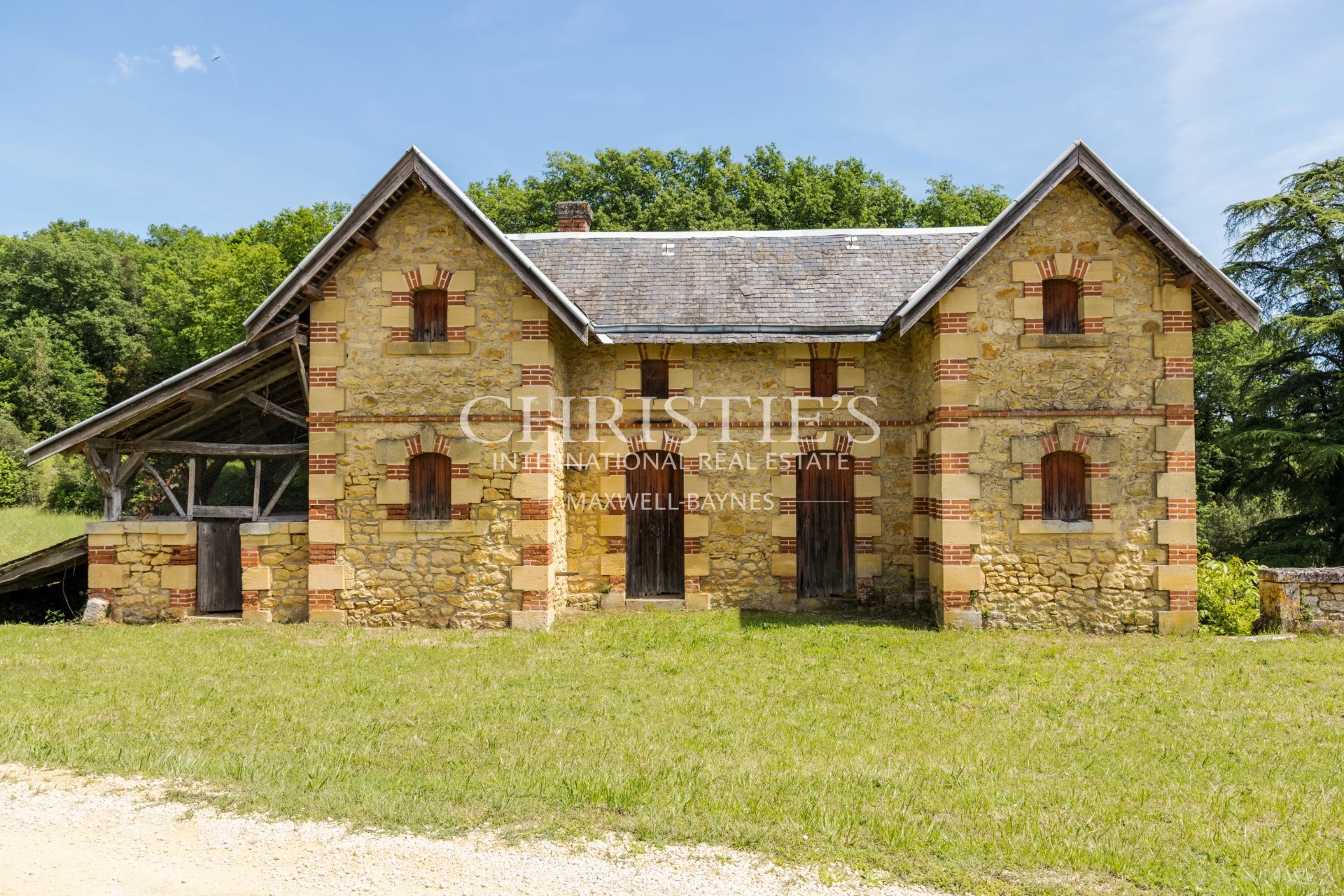11 Bedroom Chateau's Image 7