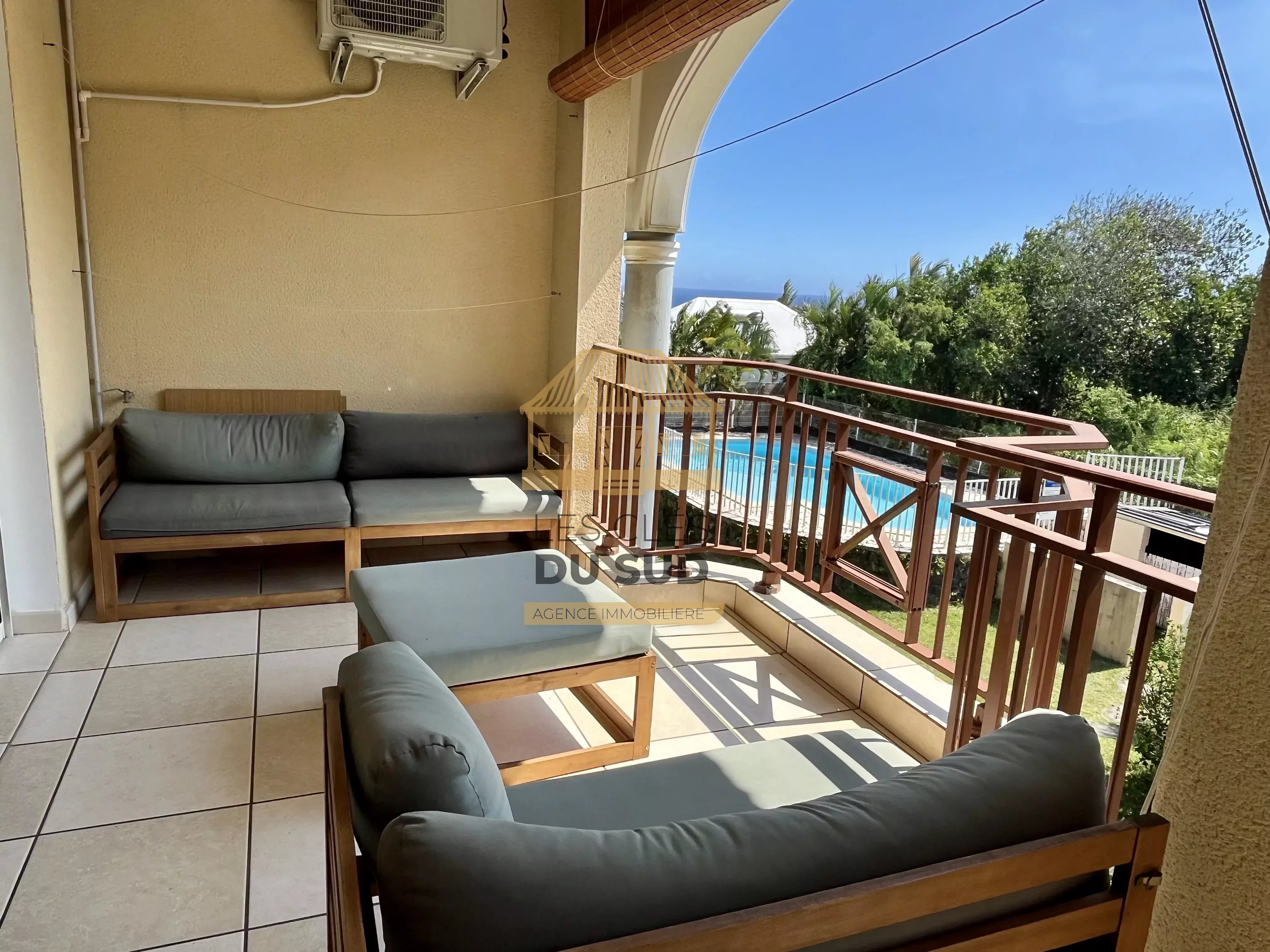 Location appartement T3 meublé vue mer avec piscine à Manapany Les Bains