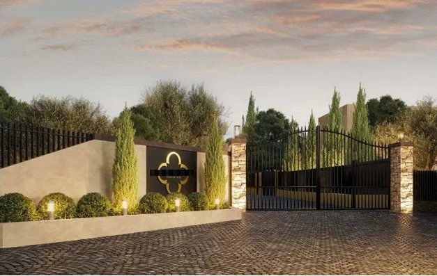 Villa in Mougins - view 1