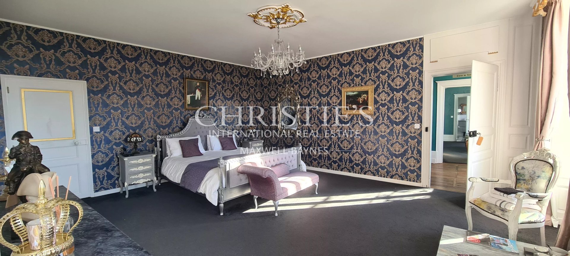 10 Bedroom Chateau's Image 12