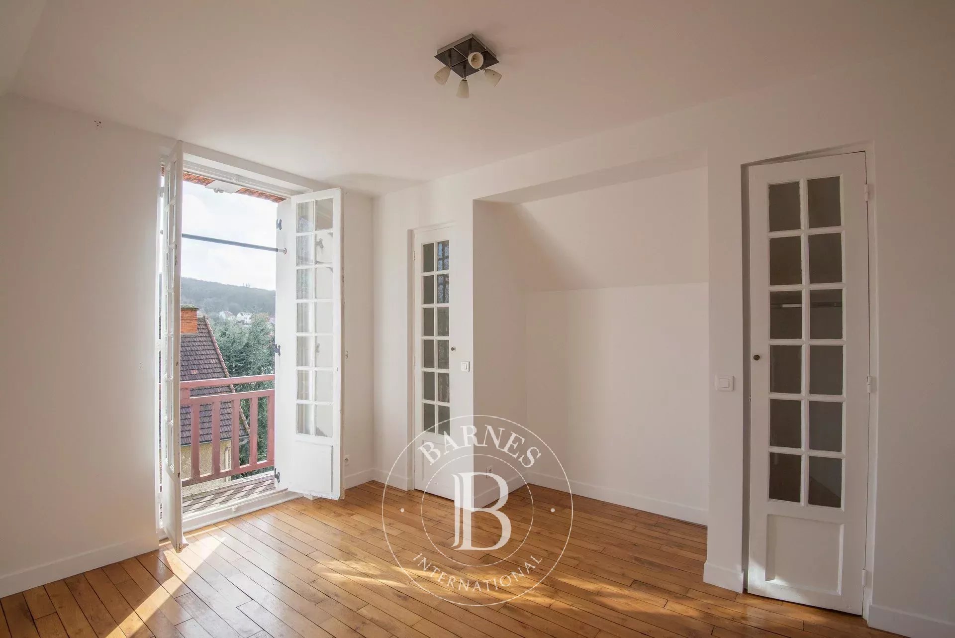 Ev Meudon - picture 12