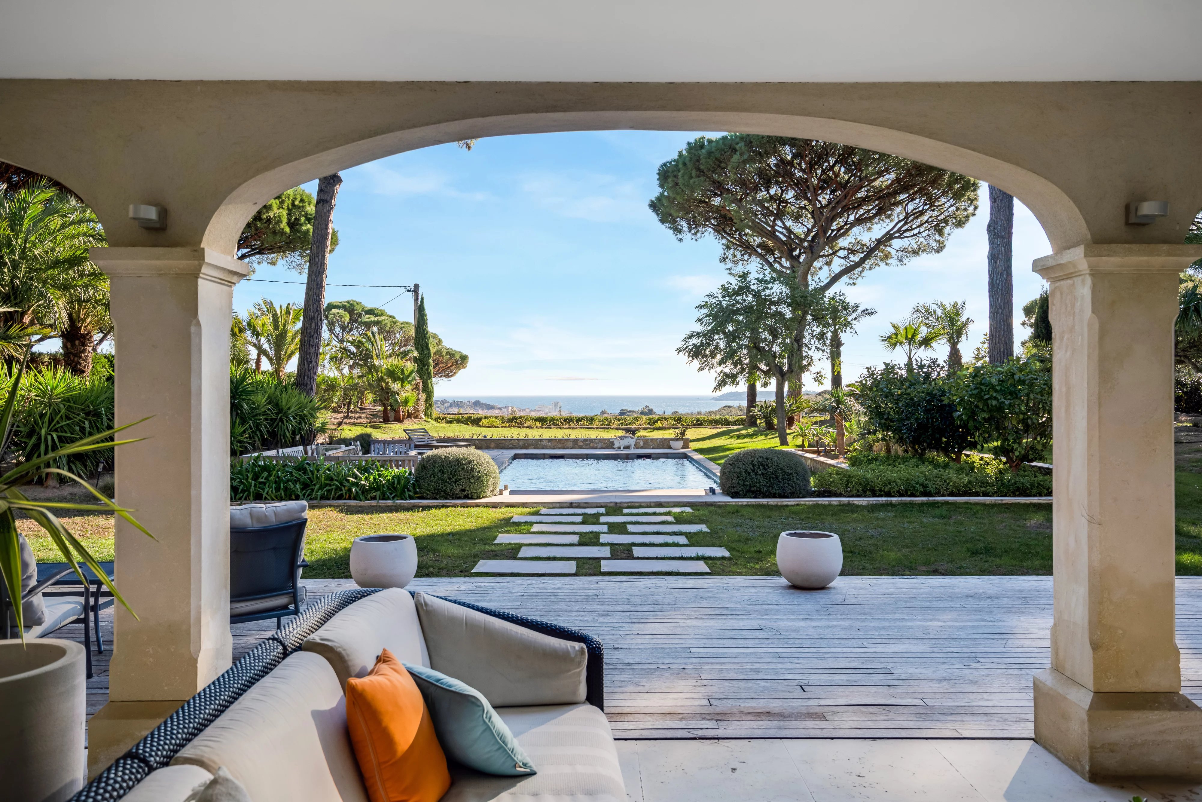 Exceptional property with sea view - Exclusive listing