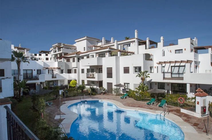 Sale Apartment Nueva Andalucia