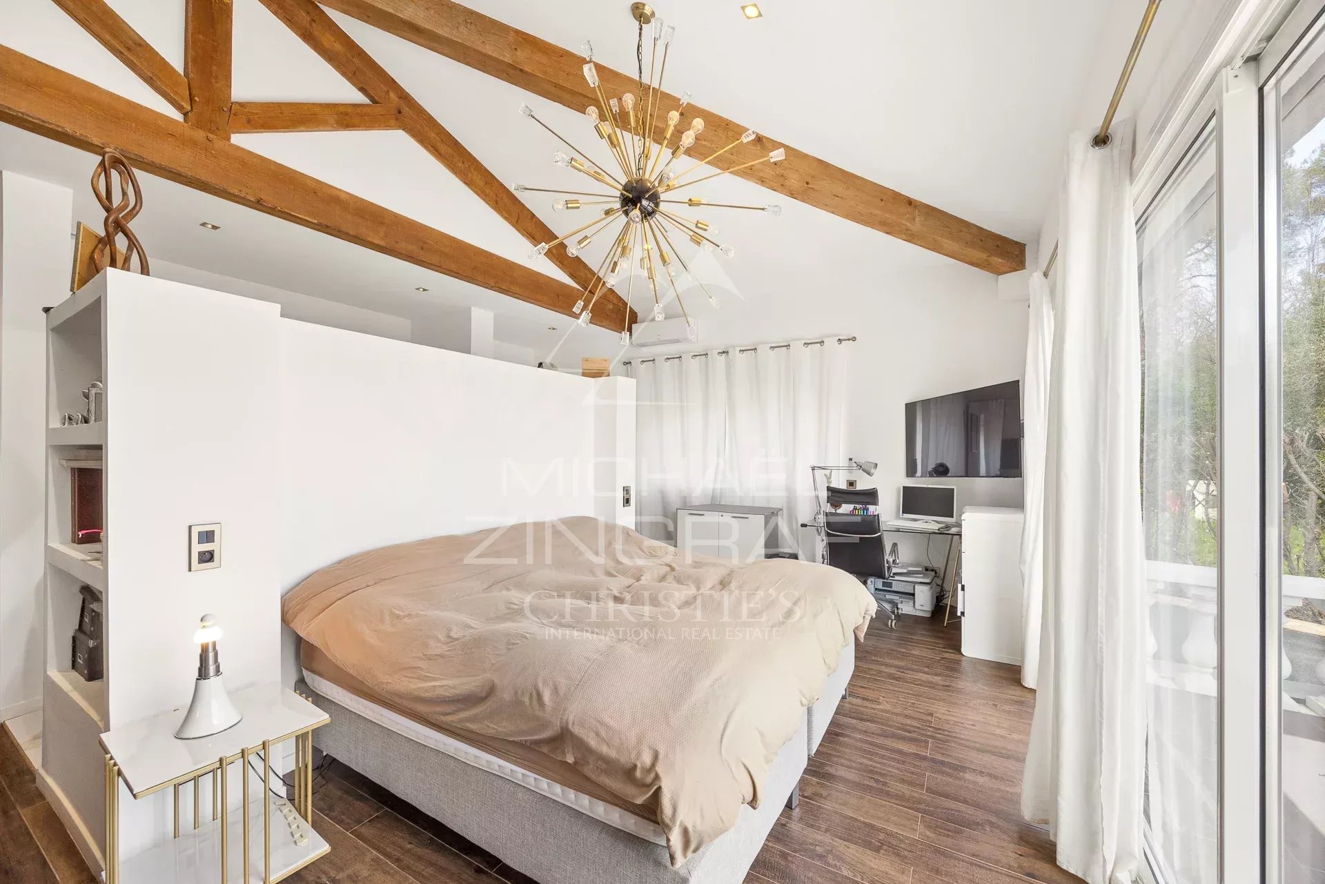 5 Bedroom Villa/Townhouse's Image 7