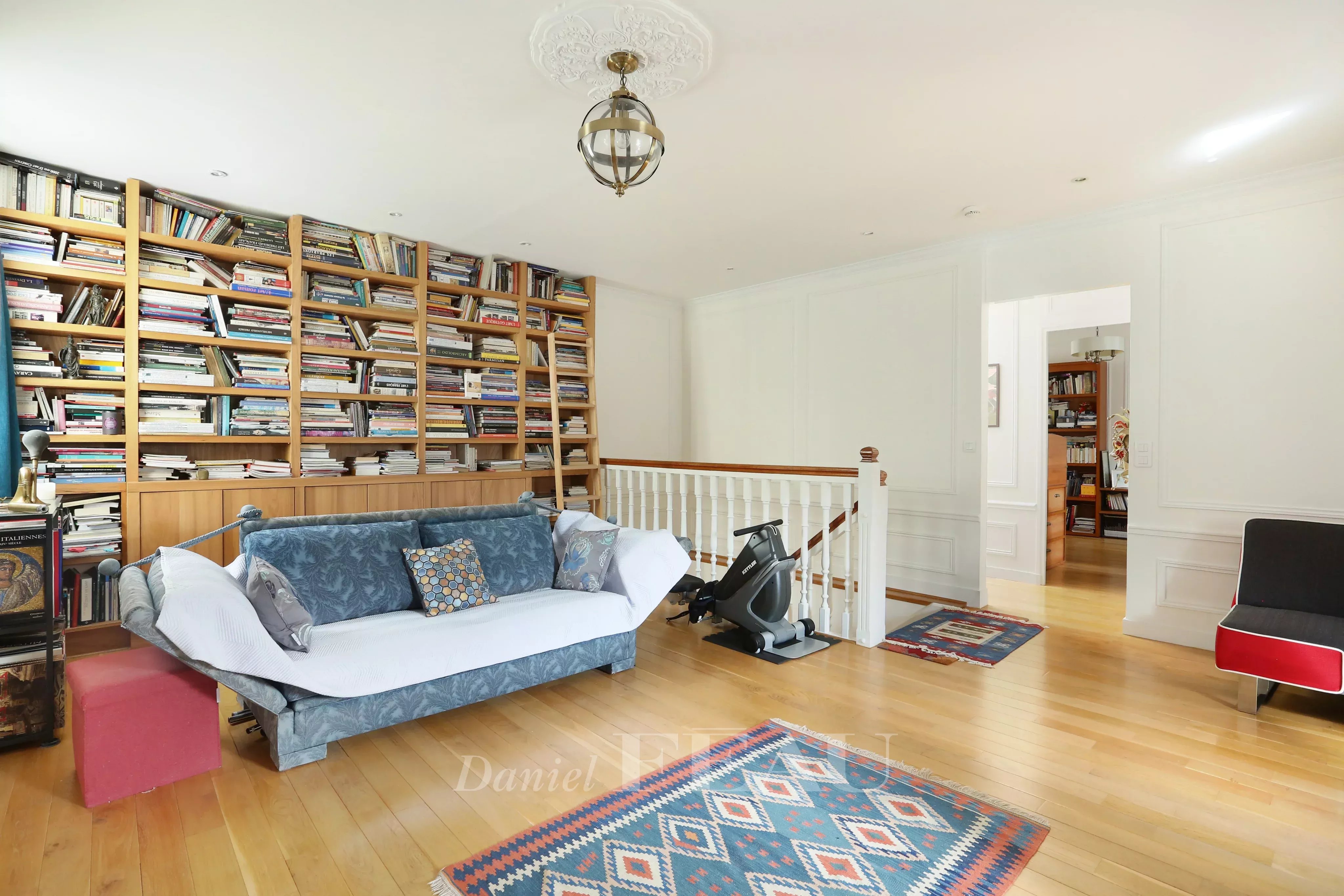 Sale Apartment Paris 16th