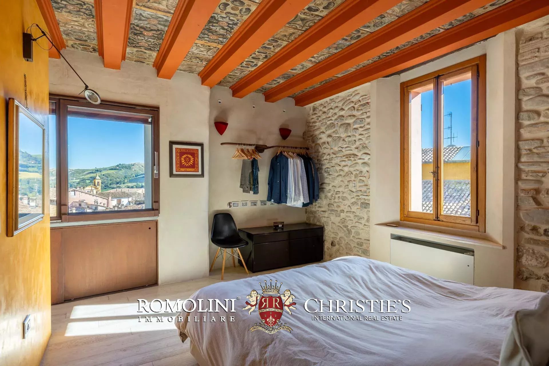 2 Bedroom Apartment/Flat's Image 33
