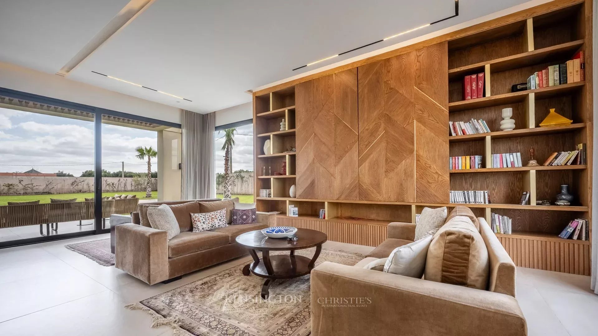 4 Bedroom Villa/Townhouse's Image 7