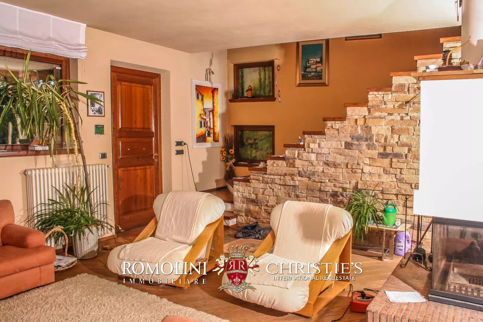 5 Bedroom Villa/Townhouse's Image 28