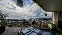 Le Cannet Mairie - Top floor sea view apartment — photo 3 of 7