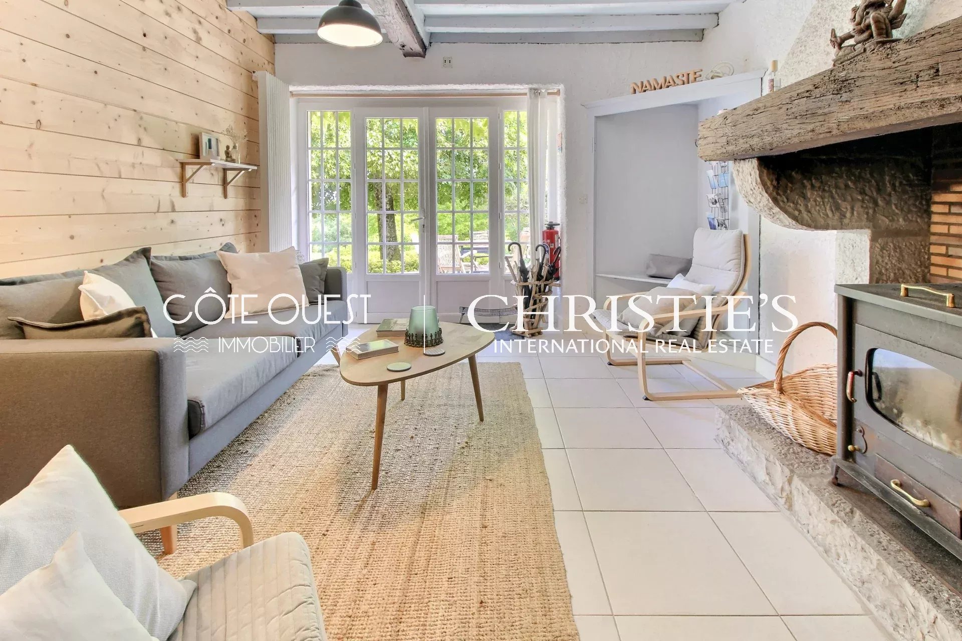 7 Bedroom Villa/Townhouse's Image 9