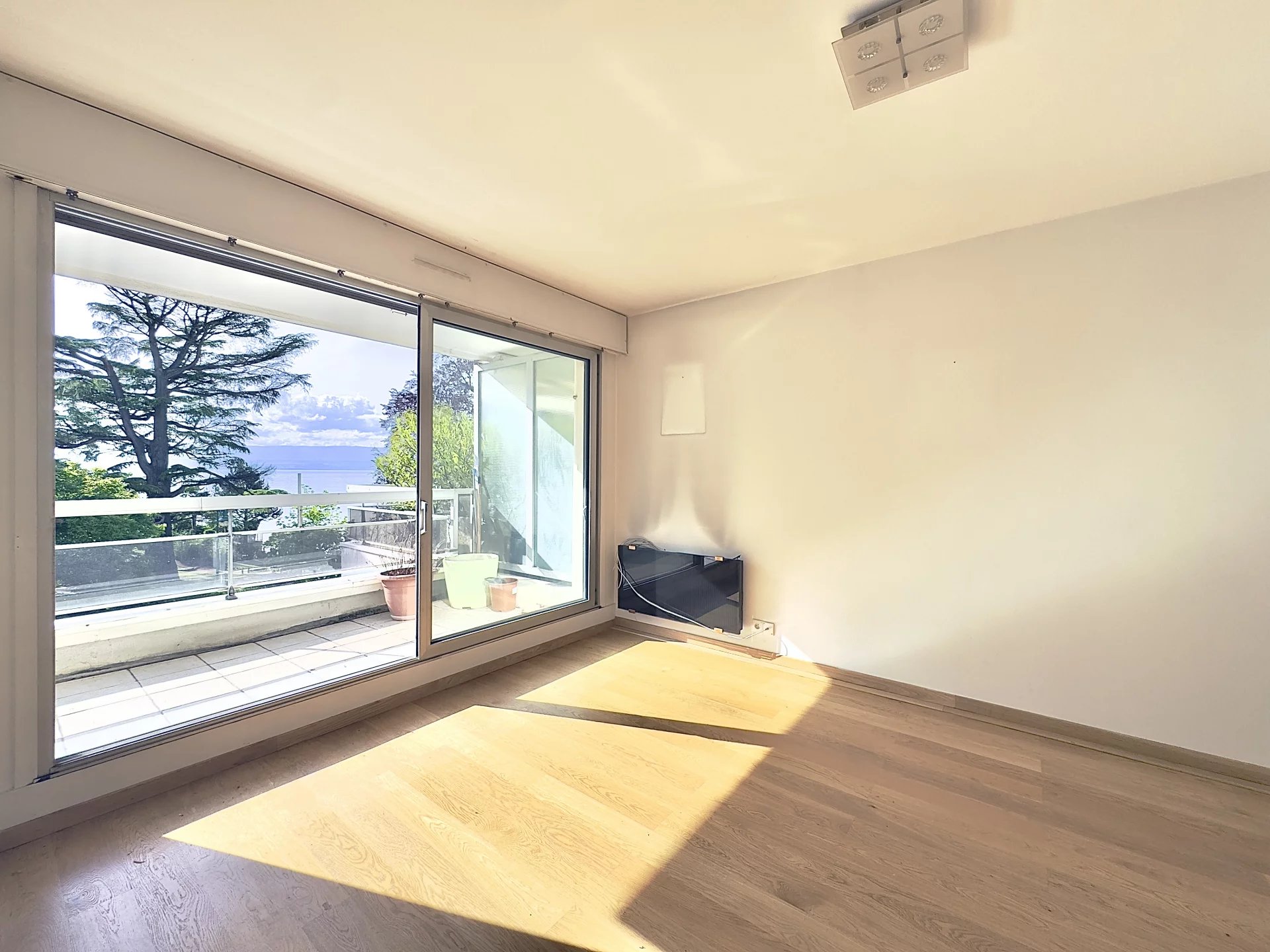 Appartement T3 vue lac dans résidence de standing