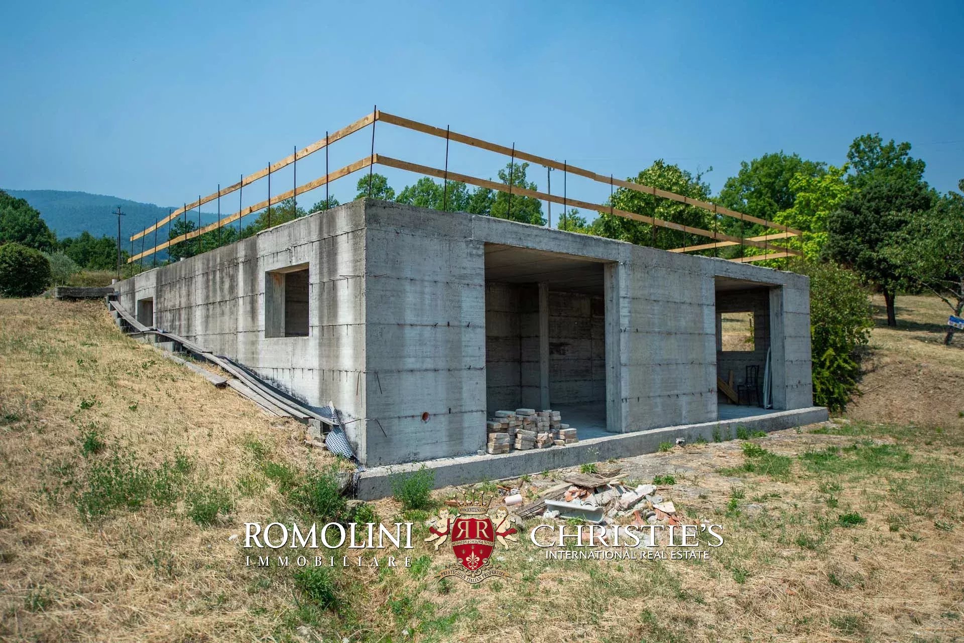 6 Bedroom Villa/Townhouse's Image 14