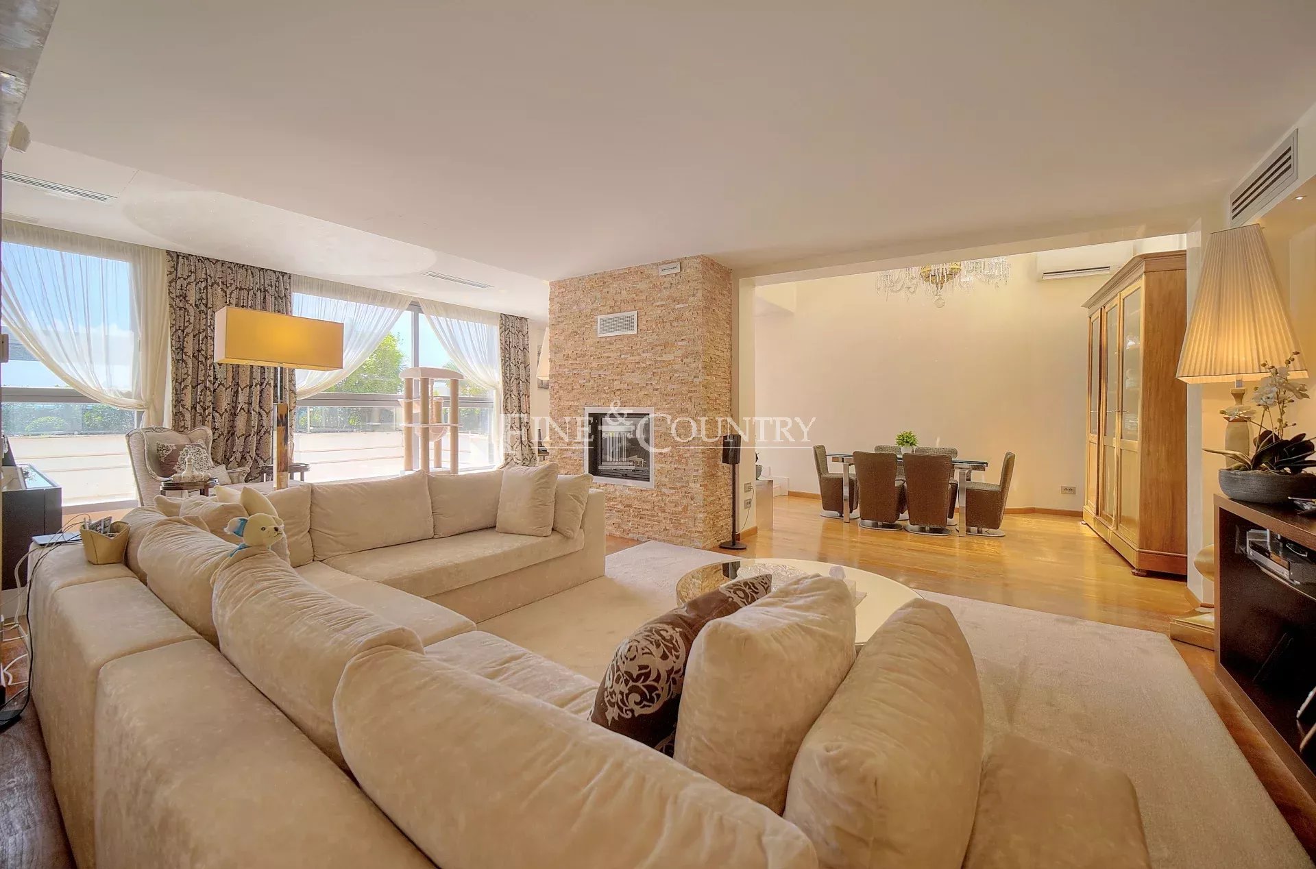 Photo of Penthouse-Villa for sale on the edge of Monaco, with sea Views