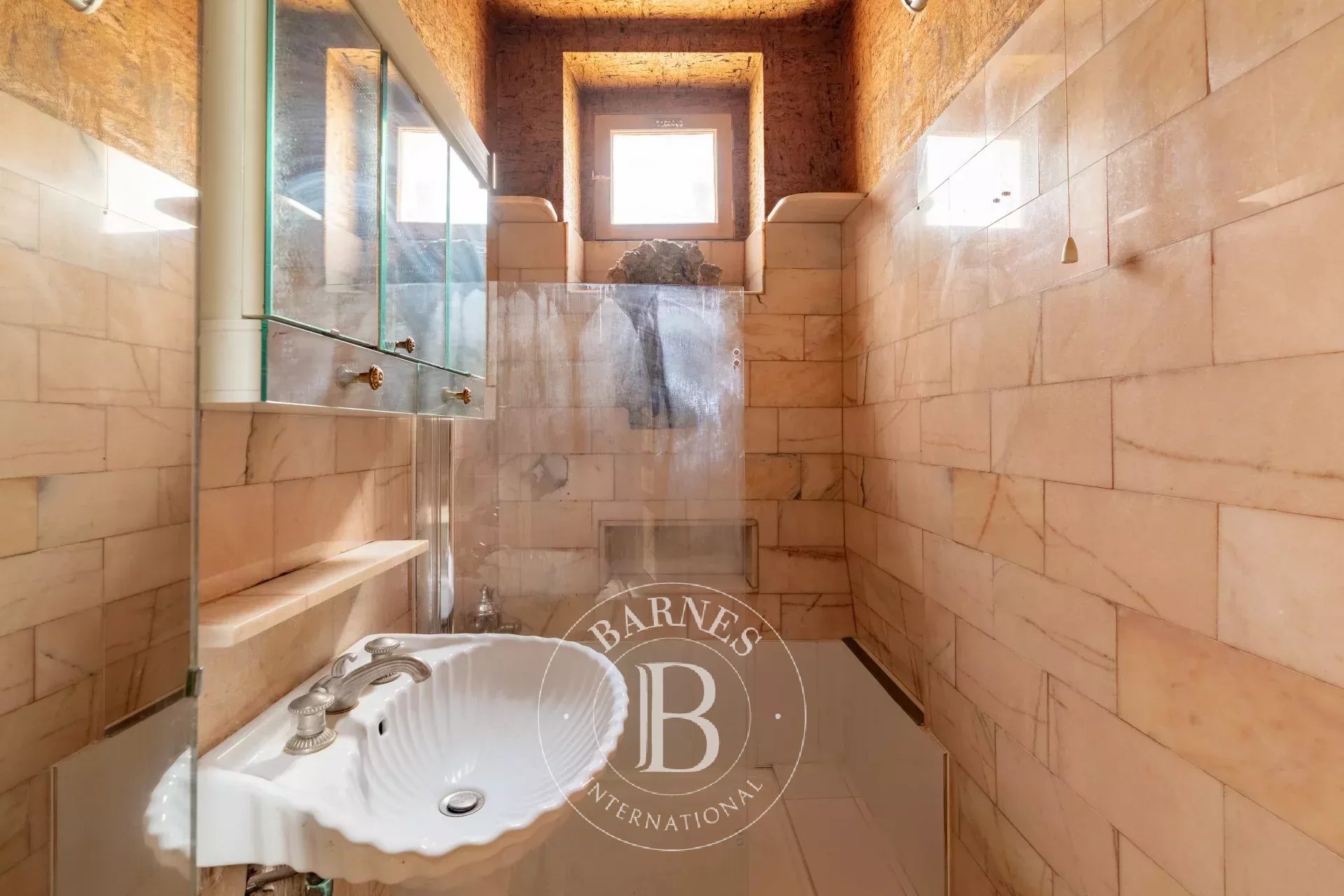 Daire Levallois-Perret - picture 13