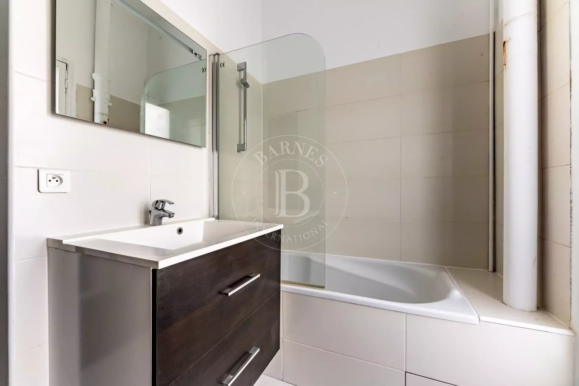 Daire Paris 8ème - picture 4