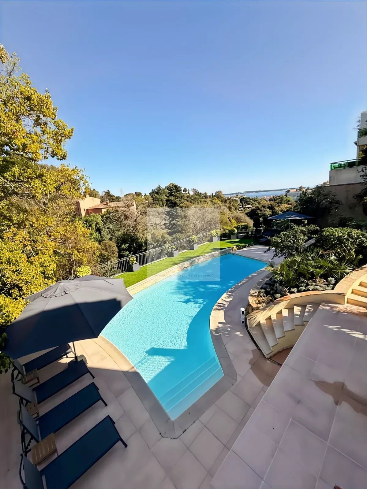 Location à l’année — Villa d’exception à Cannes — photo 28