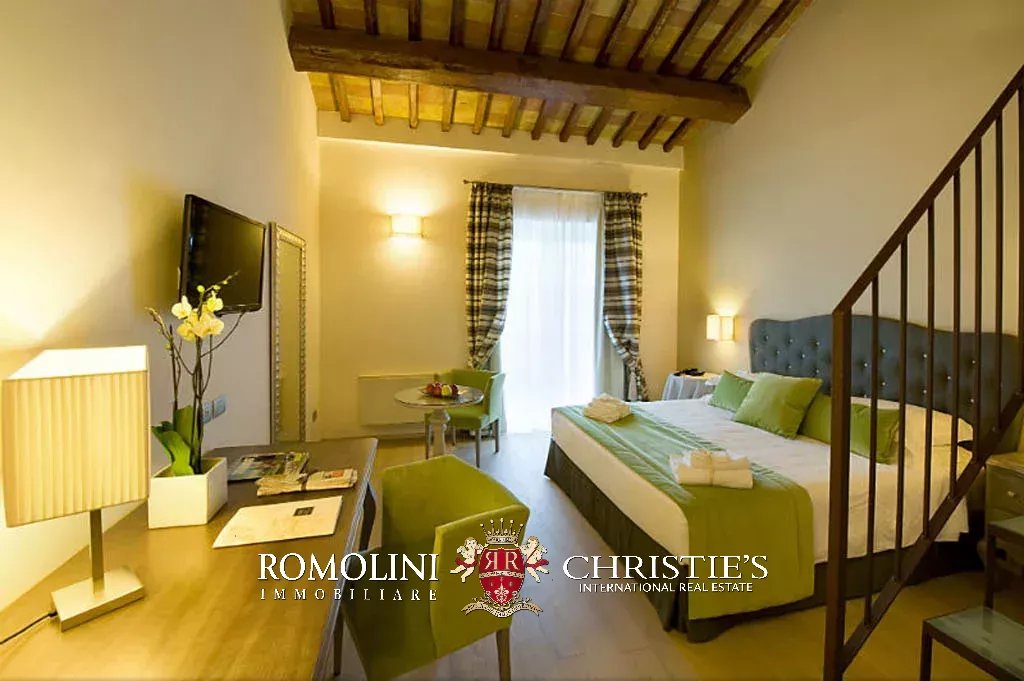 52 Bedroom Villa/Townhouse's Image 44