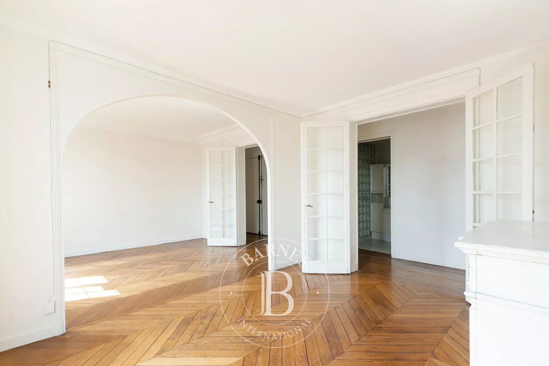 Daire Paris 18ème - picture 12