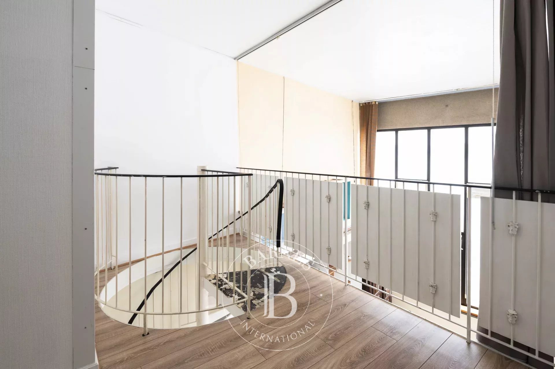 Daire Paris 18ème - picture 16