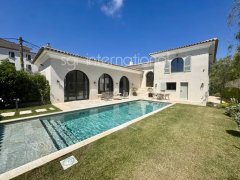 Saint Tropez, renovated villa with centre at walking distance — photo 1 of 7