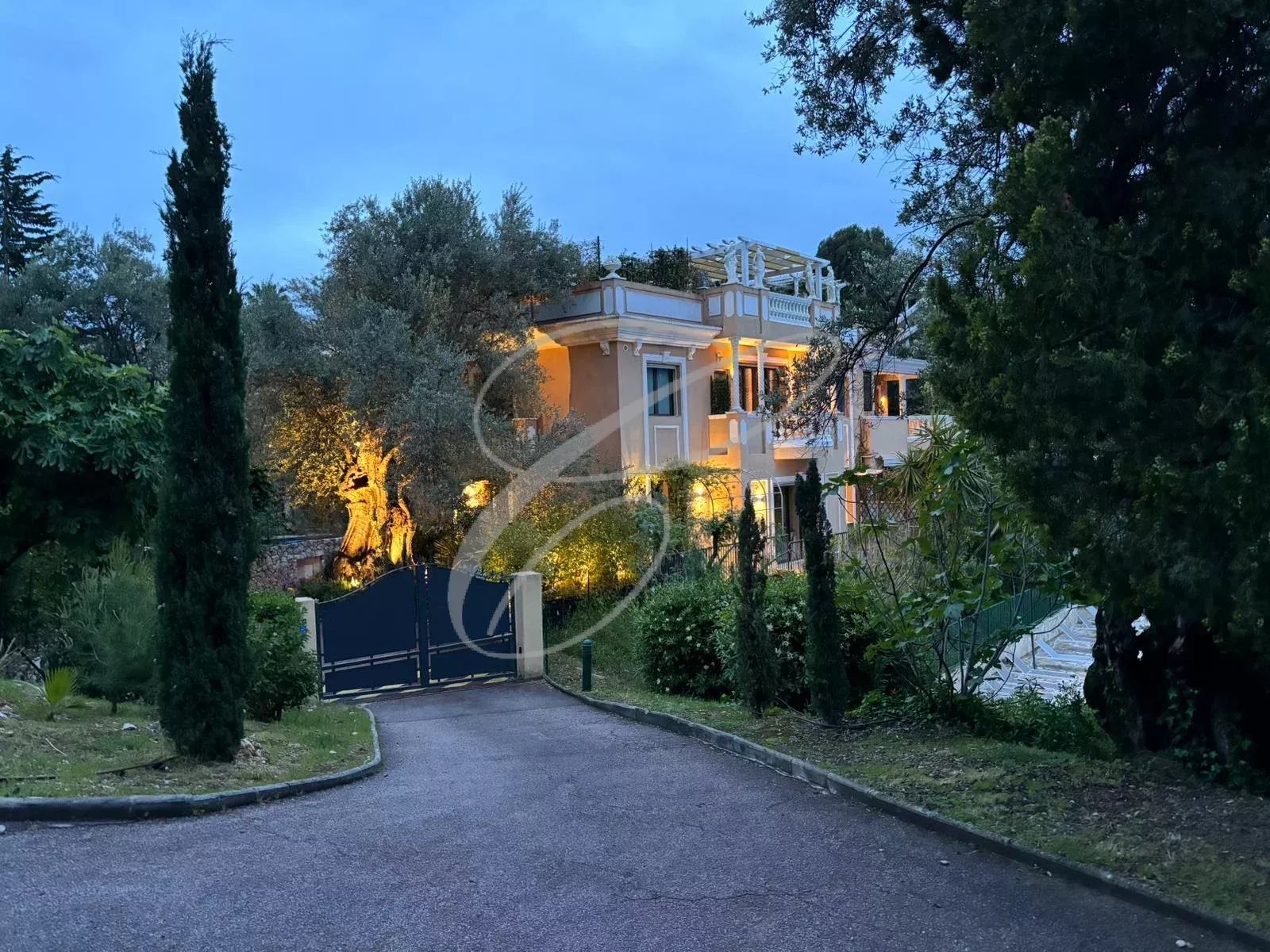 CAP MARTIN - 3/4 ROOMS