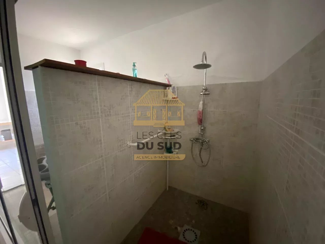 SAINT-JOSEPH – MAISON F5/6 PLAIN-PIED – PROCHE DU CENTRE ET DE LA MER