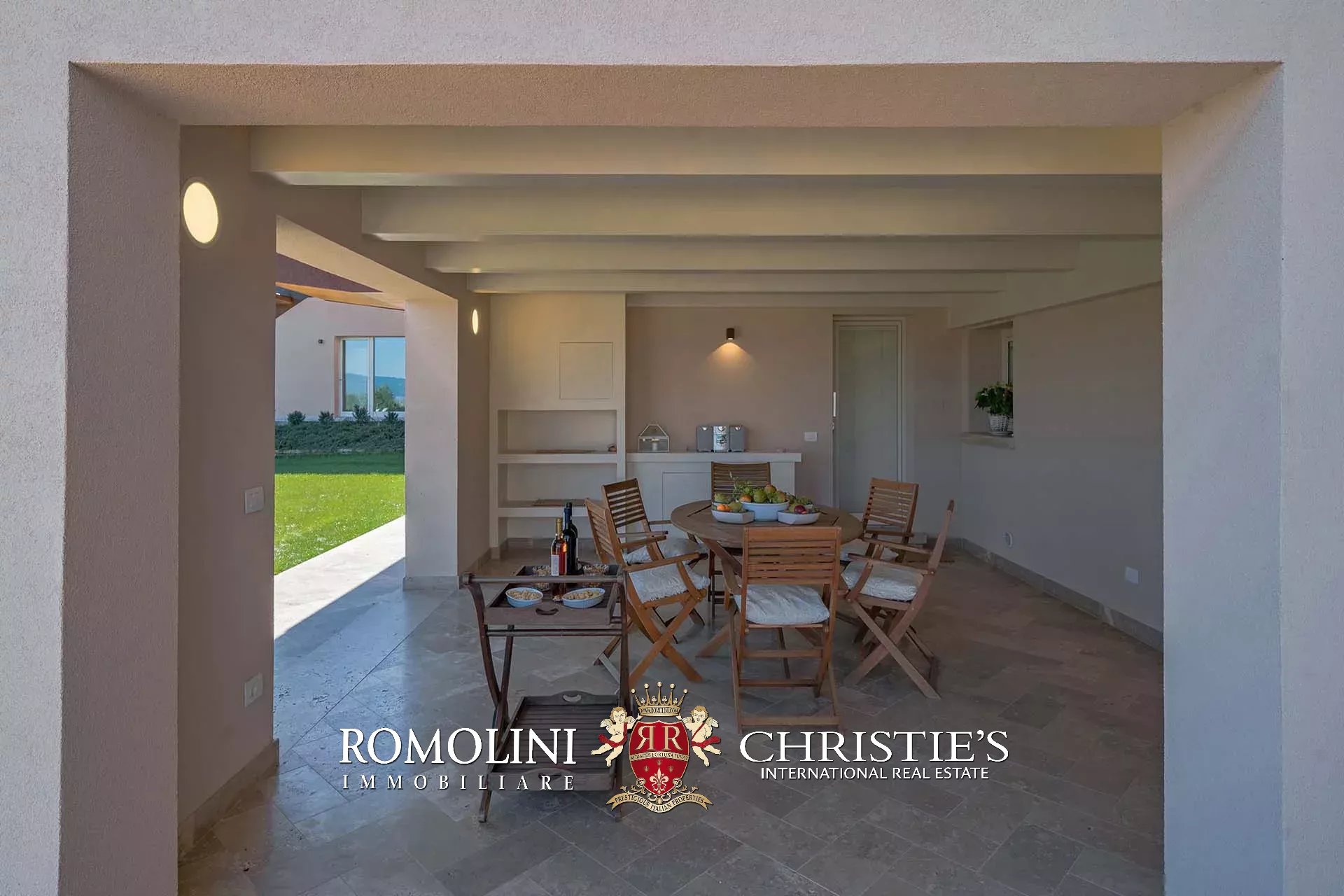 7 Bedroom Villa/Townhouse's Image 17