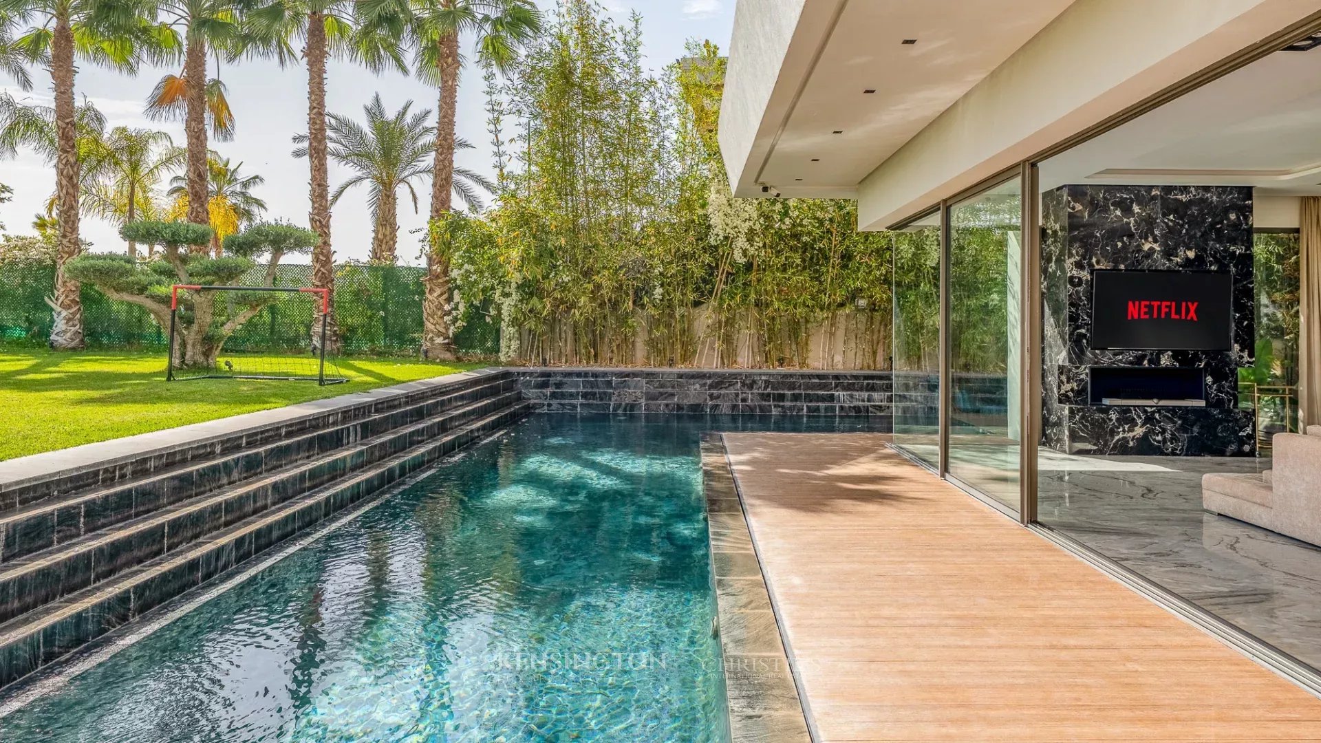 5 Bedroom Villa/Townhouse's Image 4