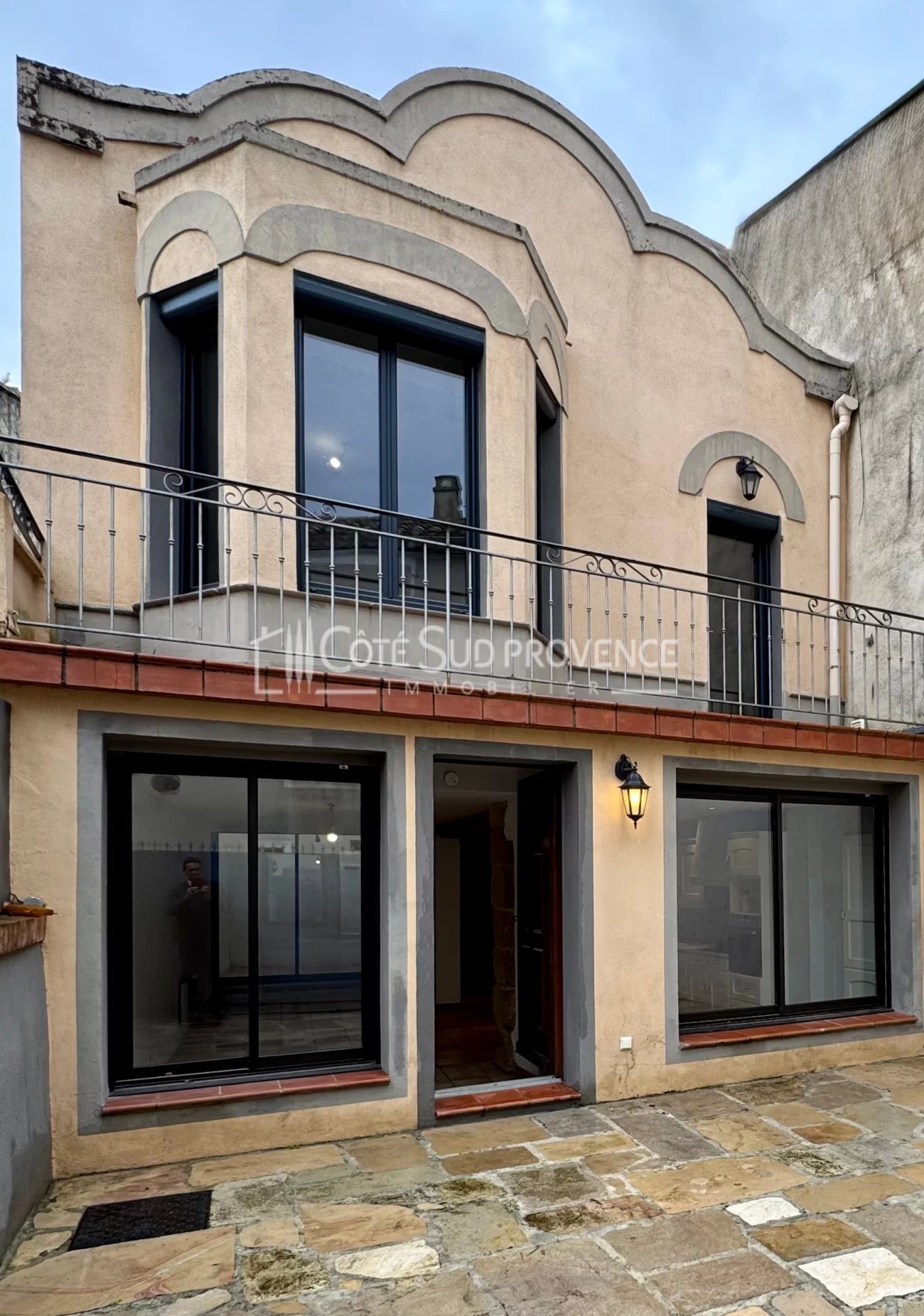 Agence immobilière de 