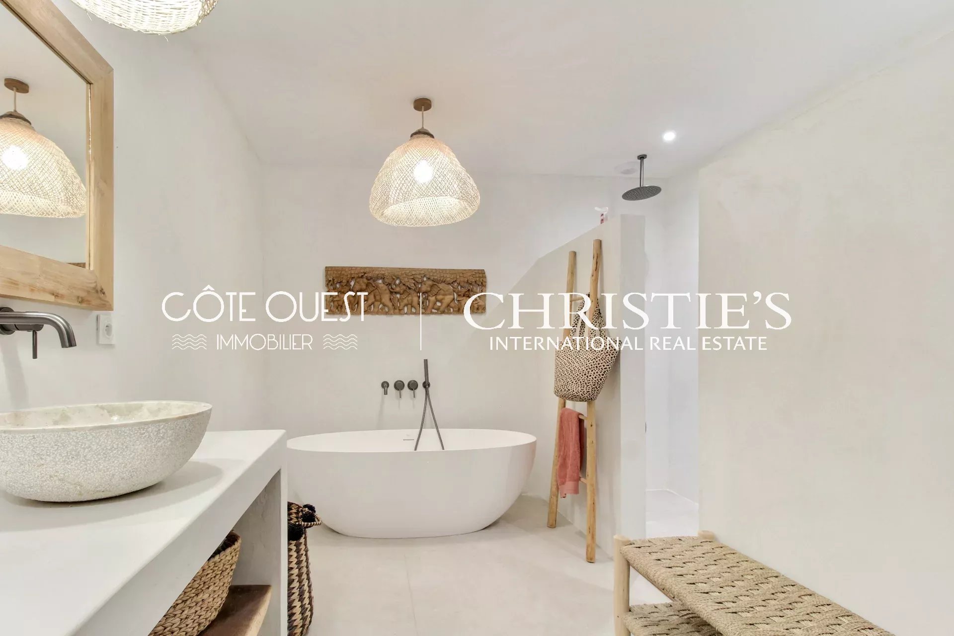 3 Bedroom Villa/Townhouse's Image 8