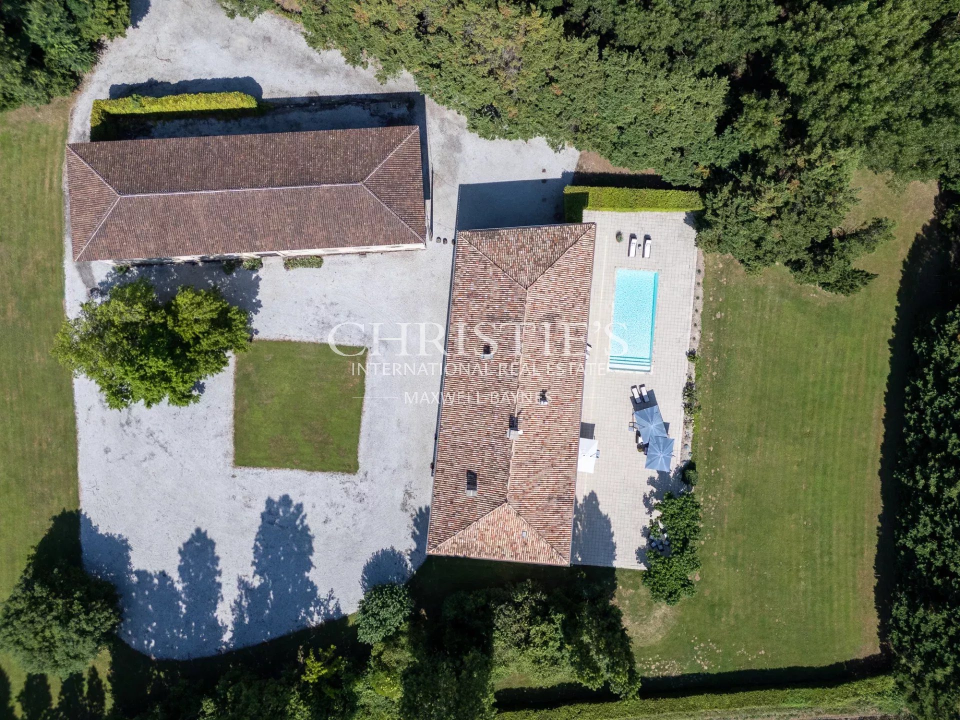 5 Bedroom Villa/Townhouse's Image 17