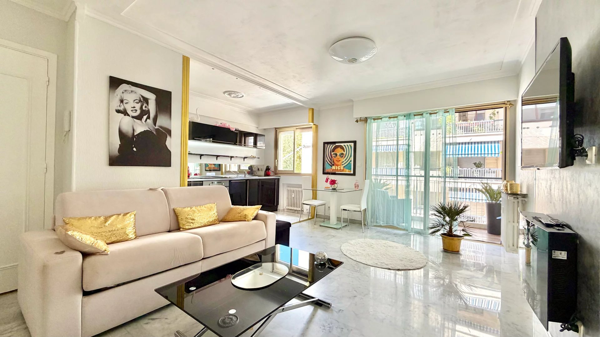 STUDIO – NICE RIQUIER – BALCON
