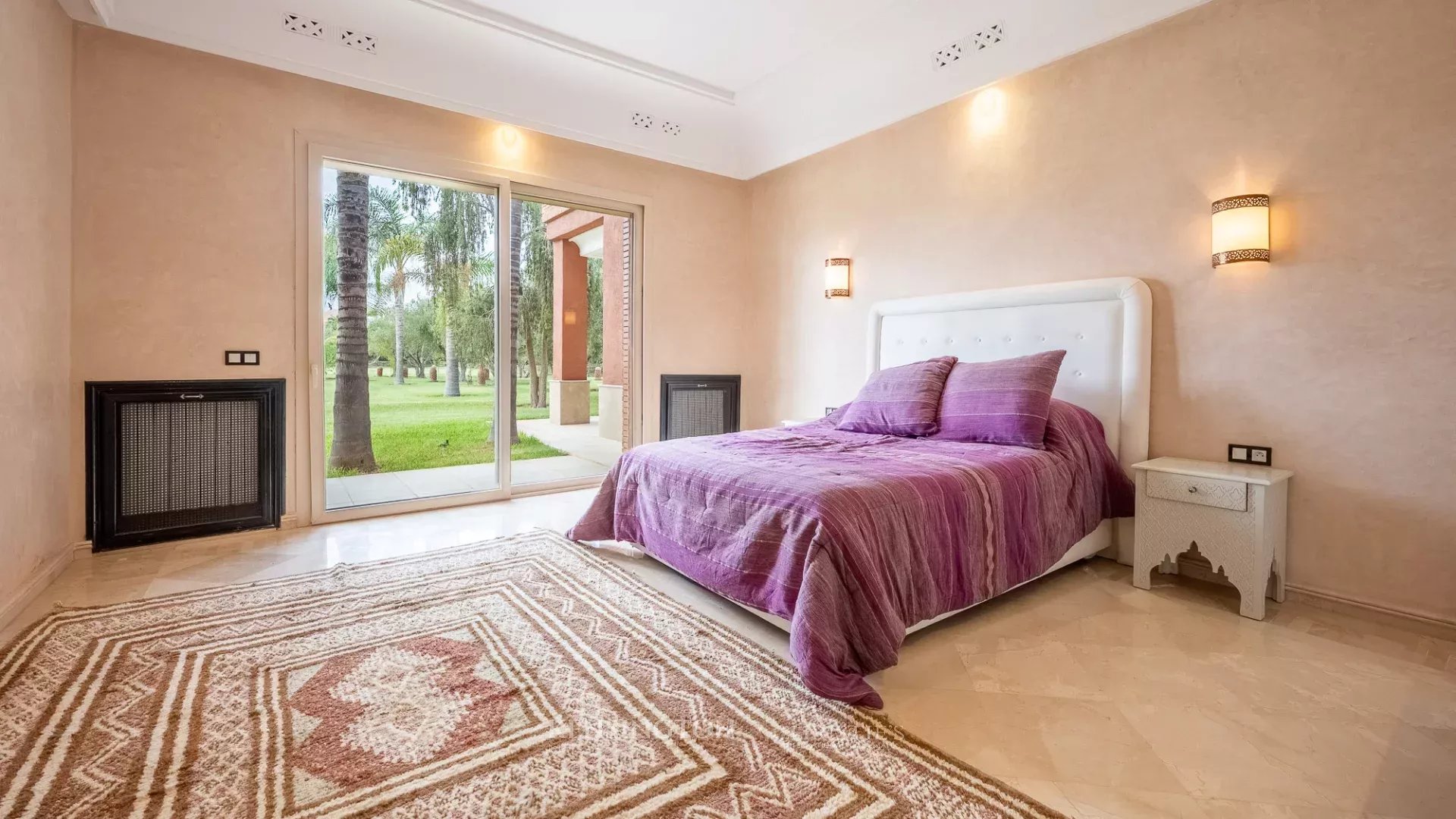 5 Bedroom Villa/Townhouse's Image 11
