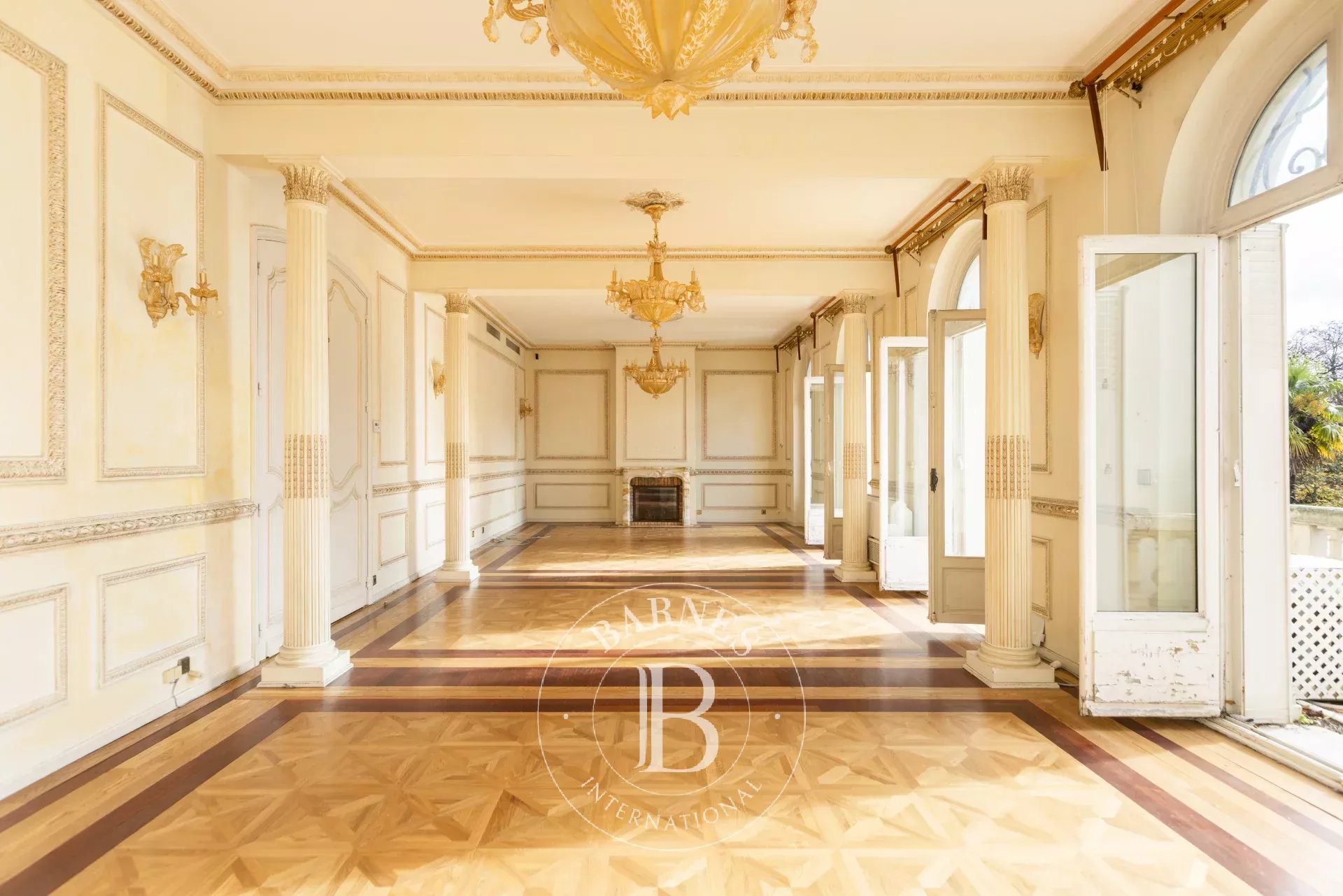 Konak Neuilly-sur-Seine - picture 4