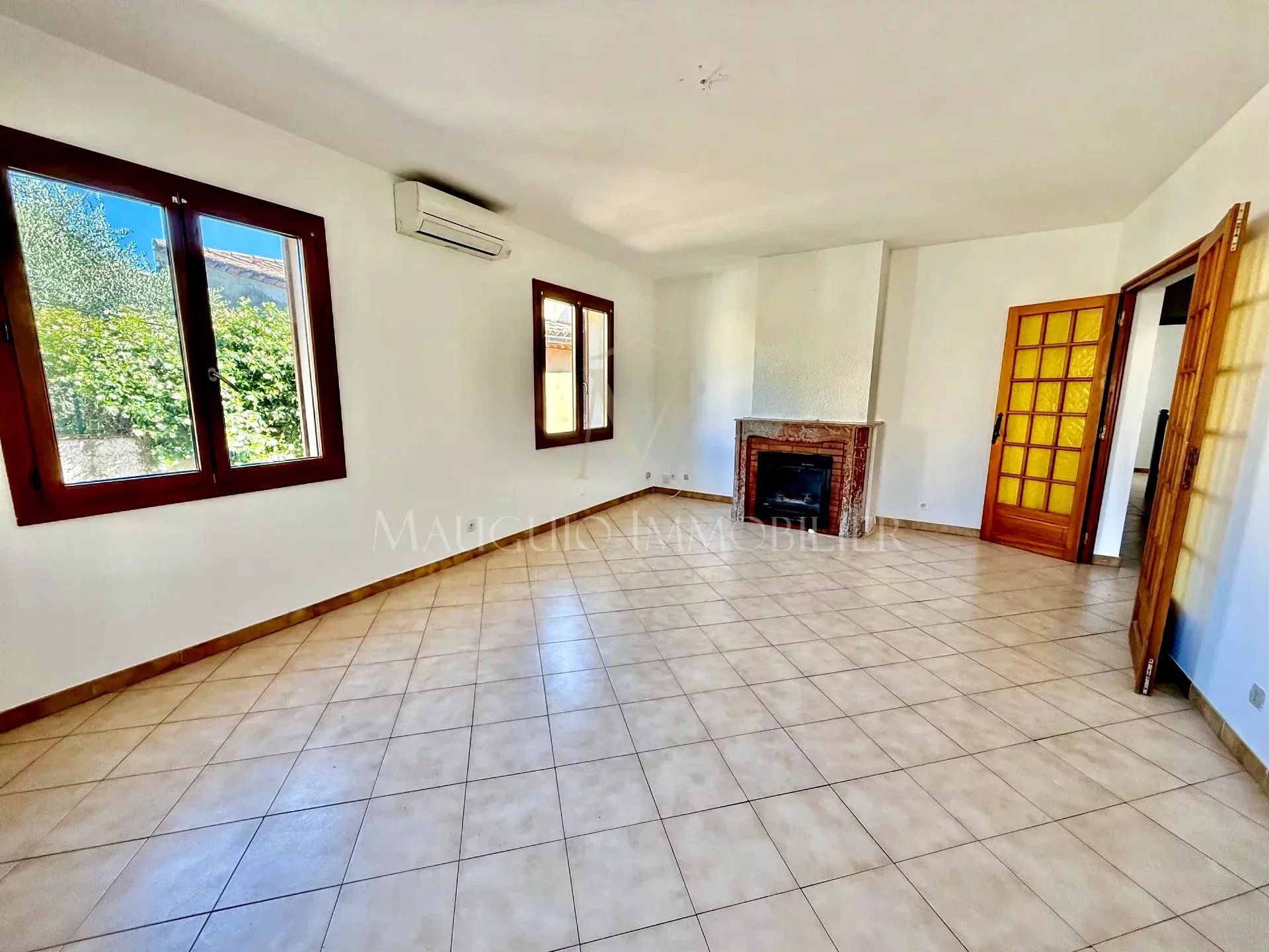 Maison de village F6 - Garage - Terrasses - Cour