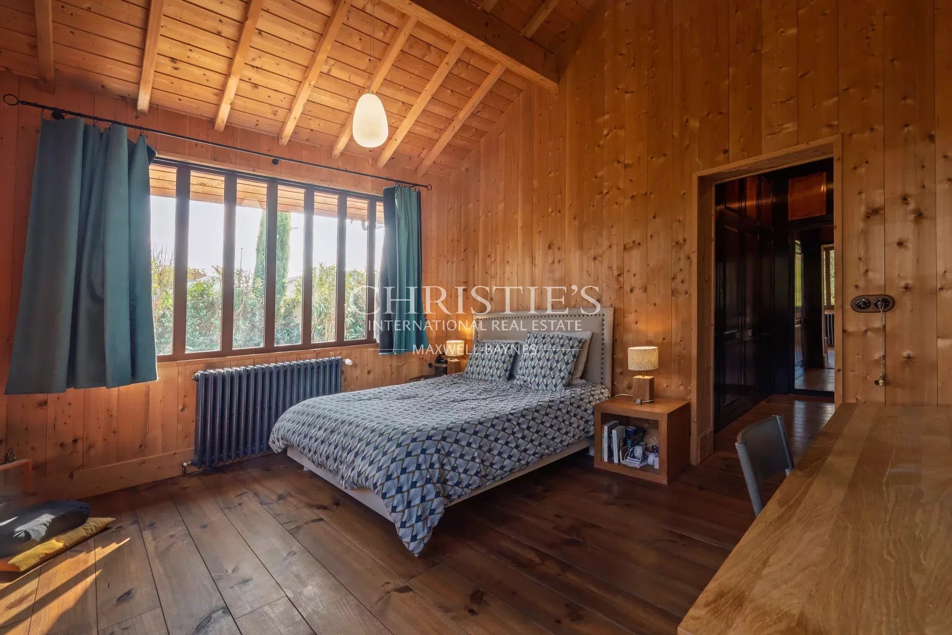 5 Bedroom Villa/Townhouse's Image 3