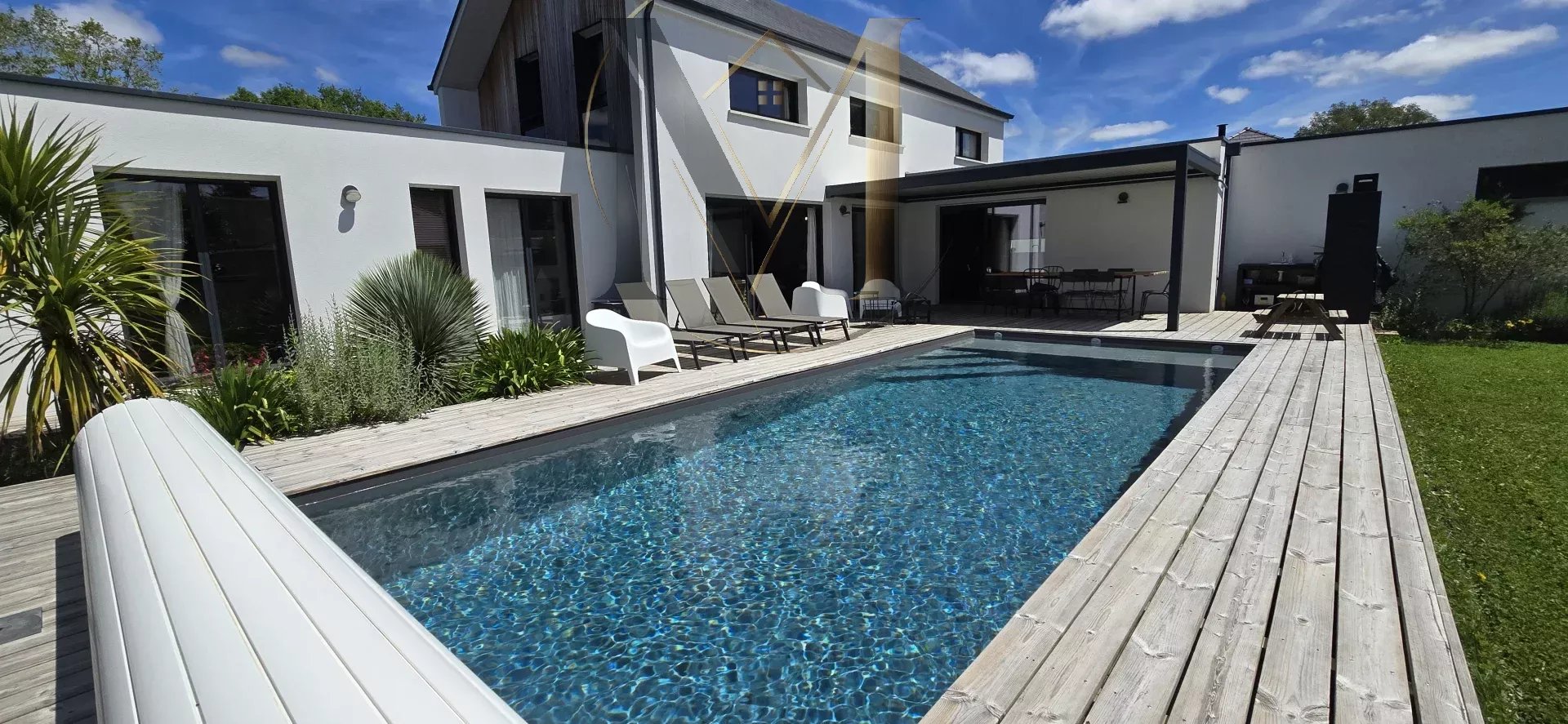 Agence immobilière de 