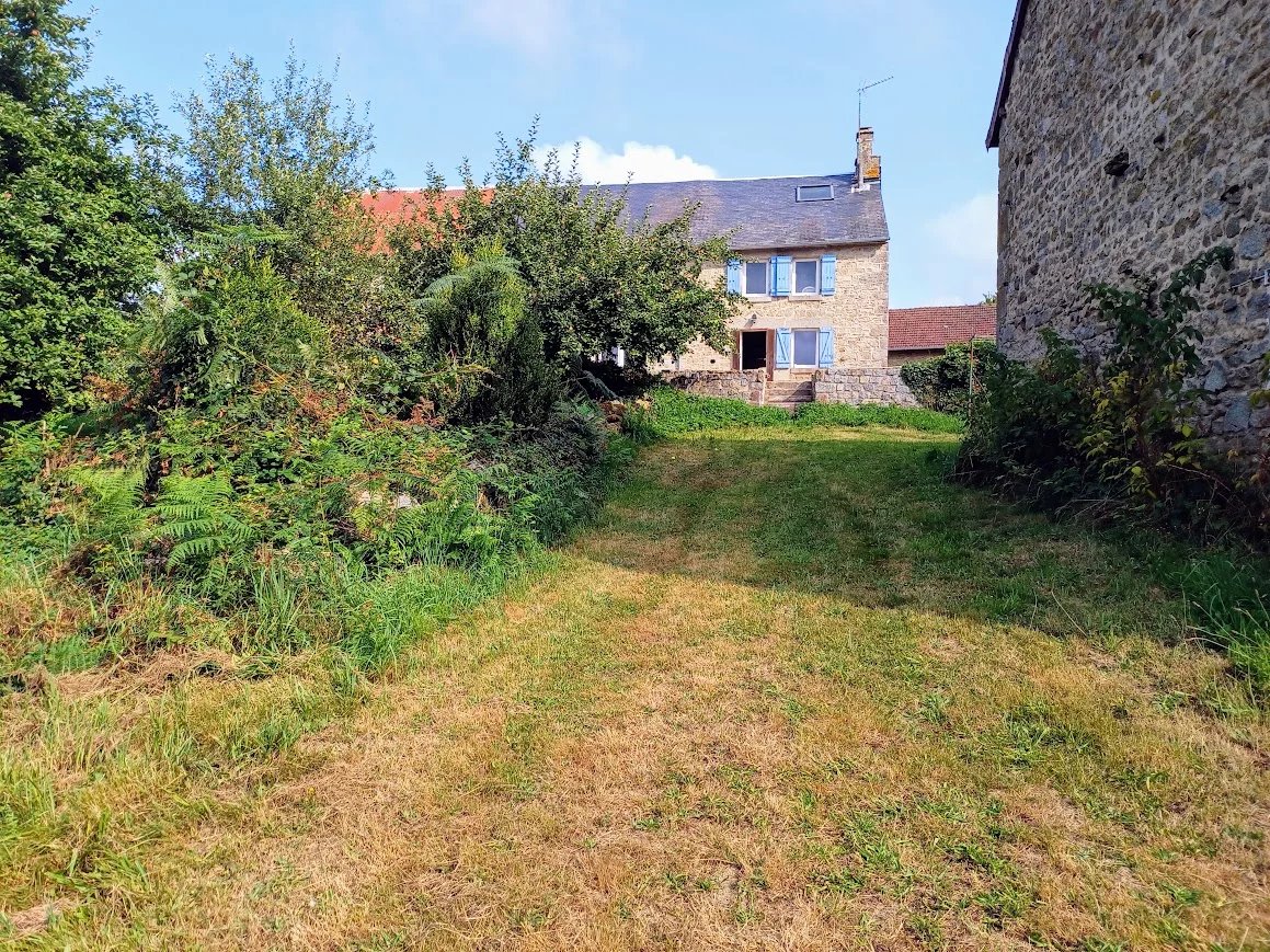 A vendre dans la Creuse, maison rénovée avec grange et 2500m².