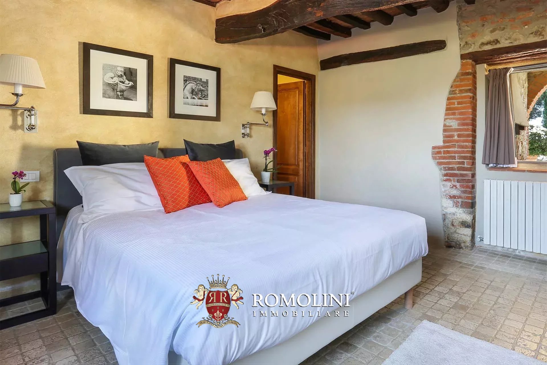 25 Bedroom Vineyard's Image 94
