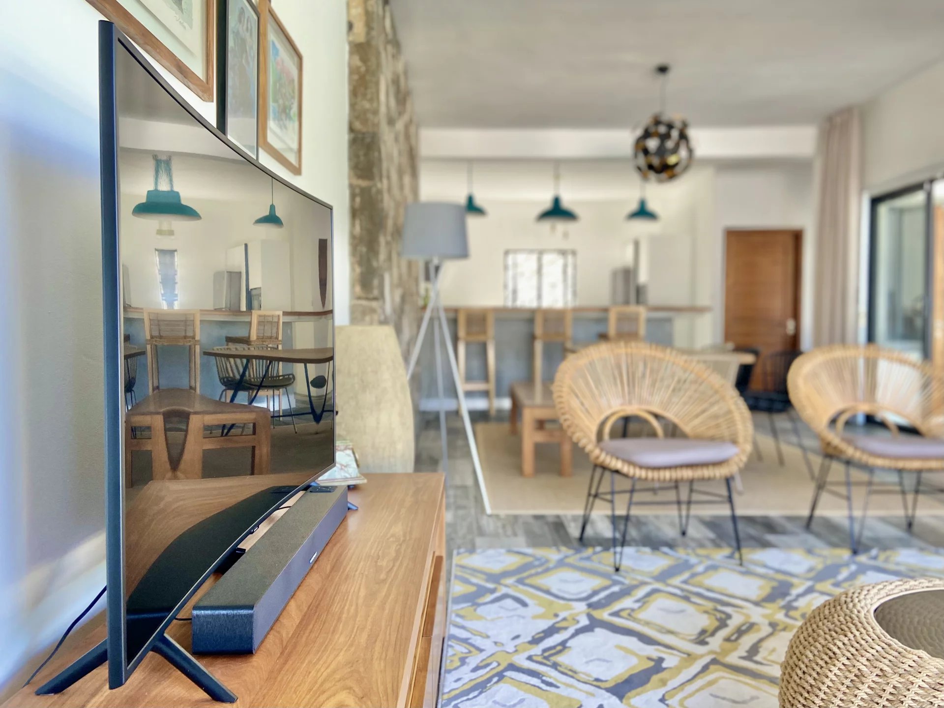 Ev Calodyne - picture 4