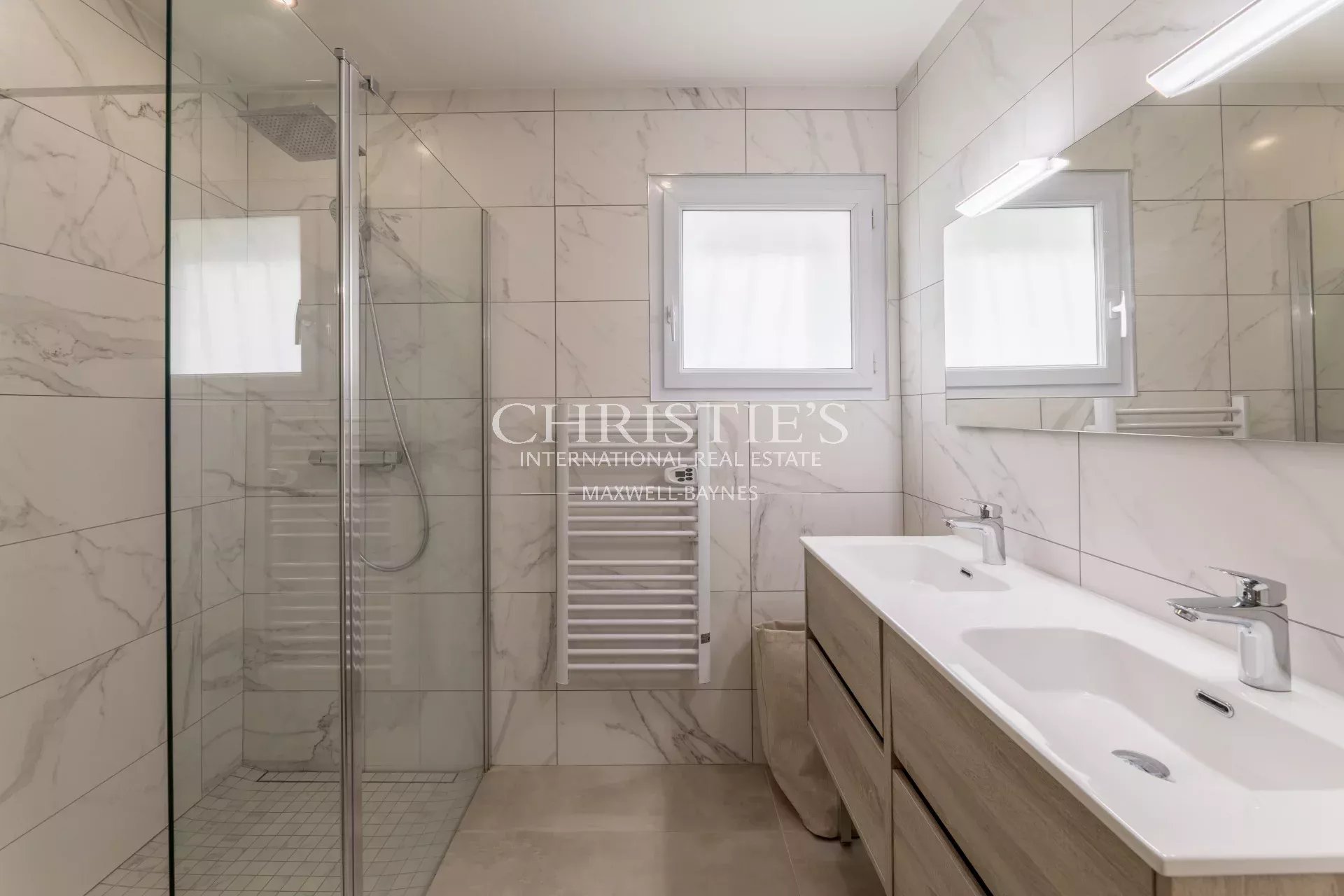 5 Bedroom Villa/Townhouse's Image 15