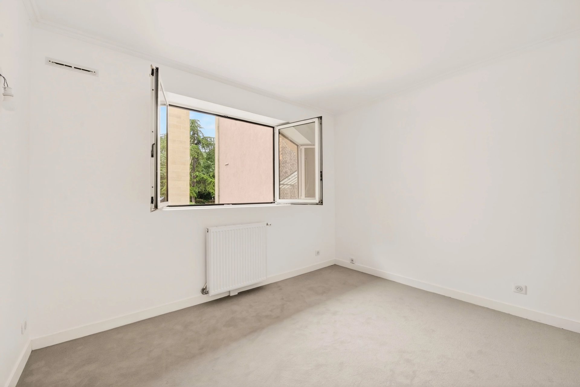 3 Bedroom Apartment/Flat's Image 13