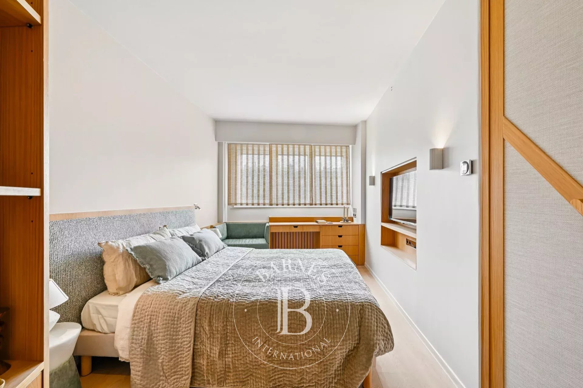 Daire Paris 7ème - picture 12