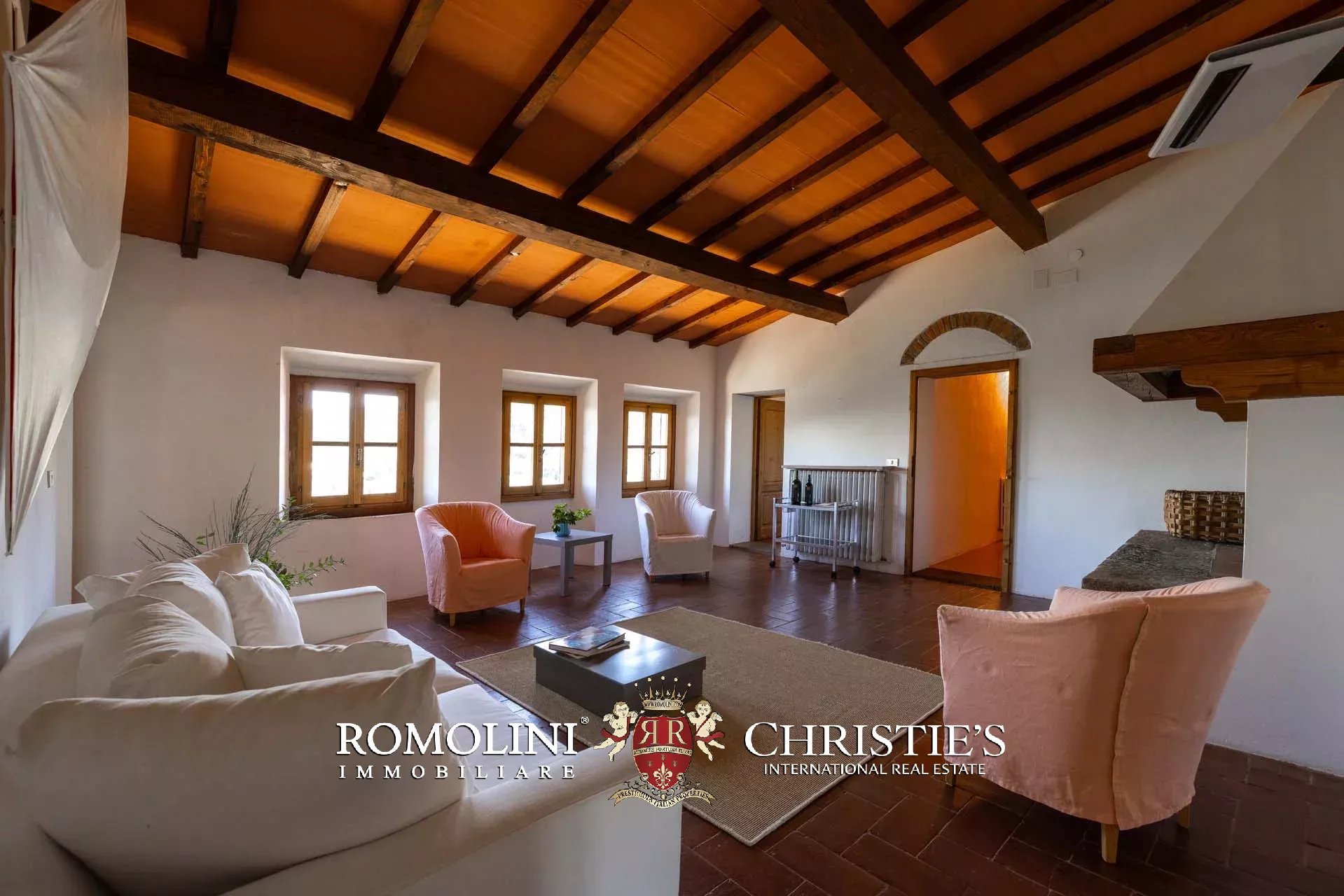 5 Bedroom Villa/Townhouse's Image 26