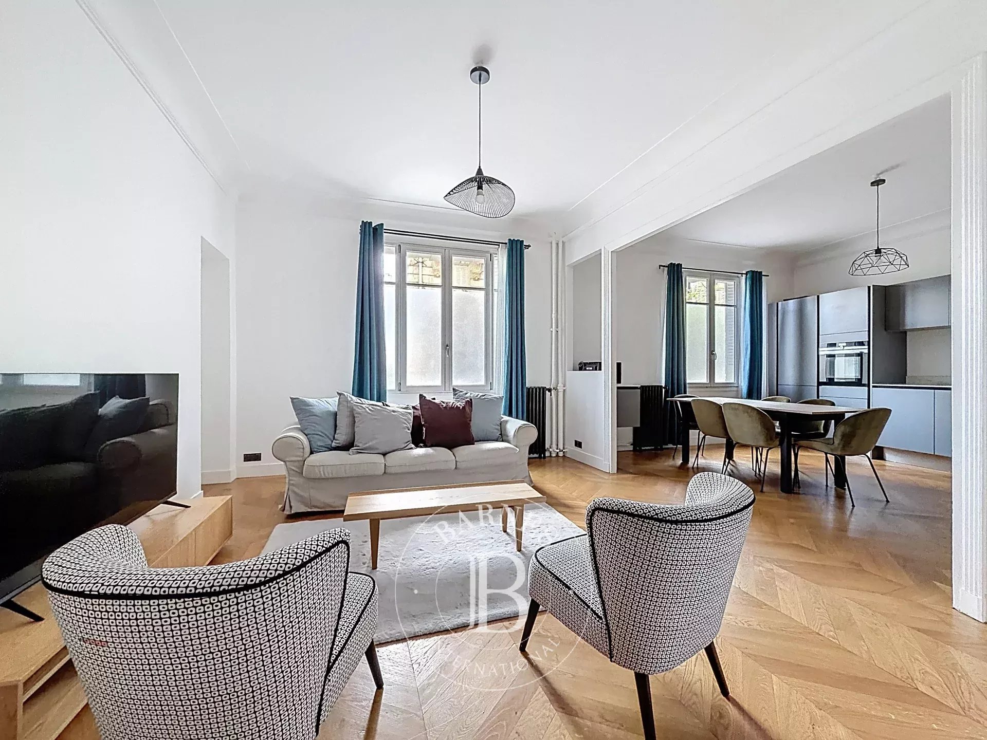 Paris 16e - 99m² - 5p. - 3ch.
