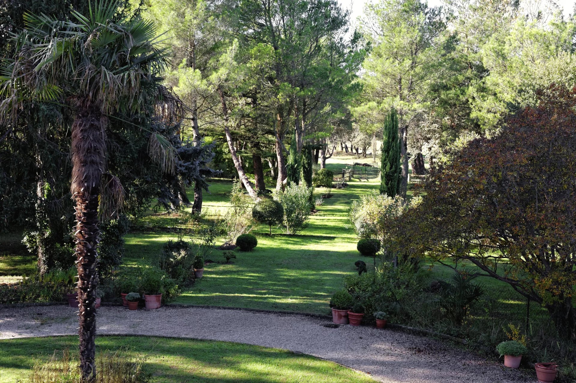 Elegant 19th-Century Property near Eygalières