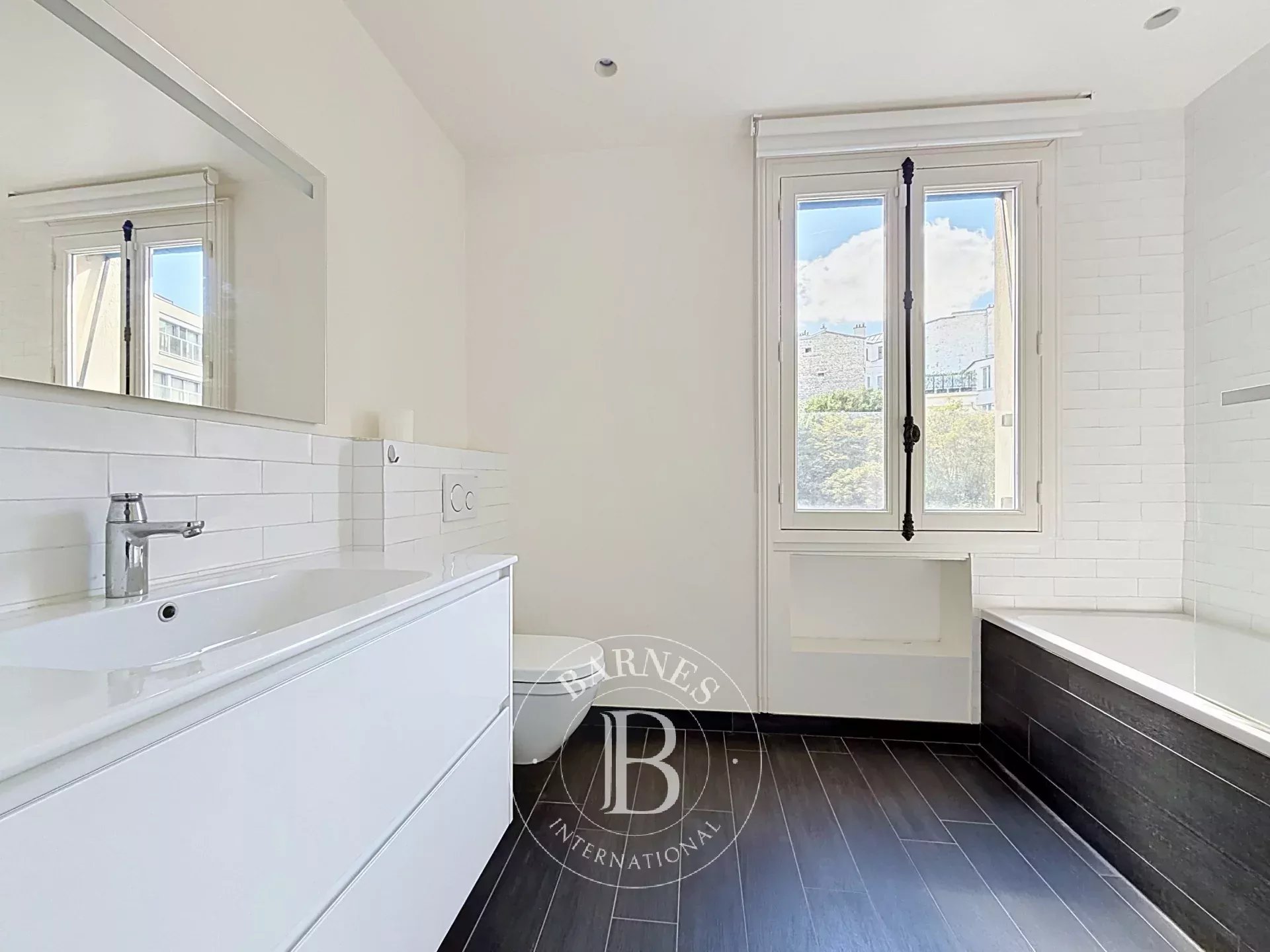 Paris  - Apartment 3 Bedrooms - picture 16