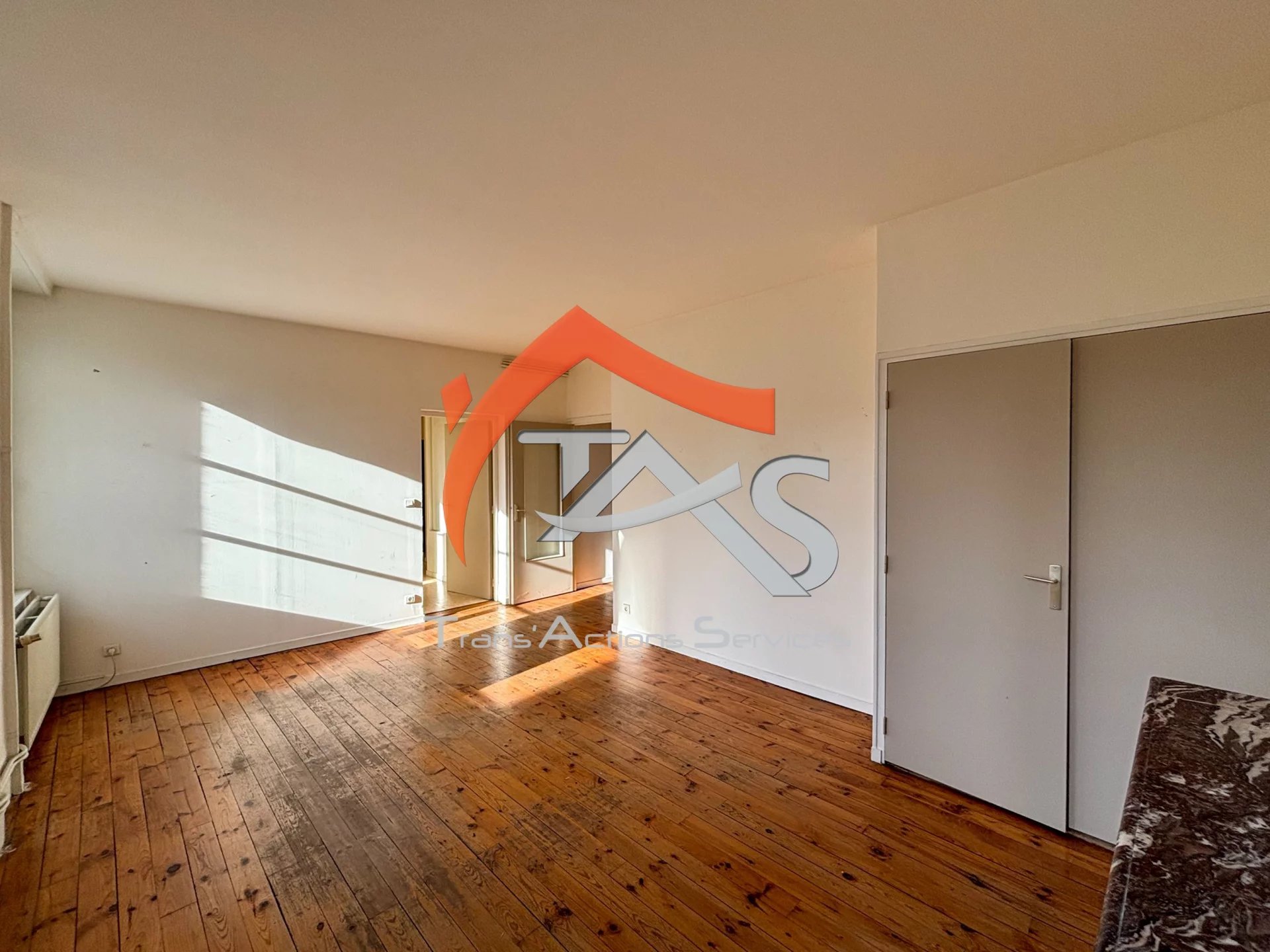 Appartement type F3 de 82.03 m² - Photo 3