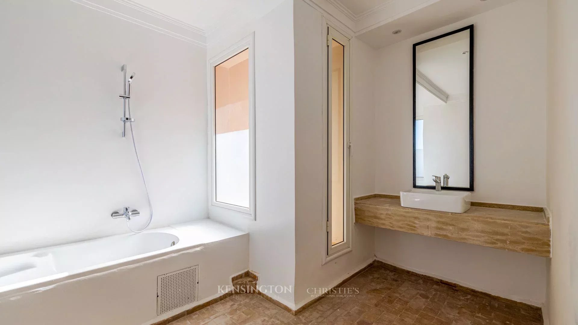 5 Bedroom Villa/Townhouse's Image 25